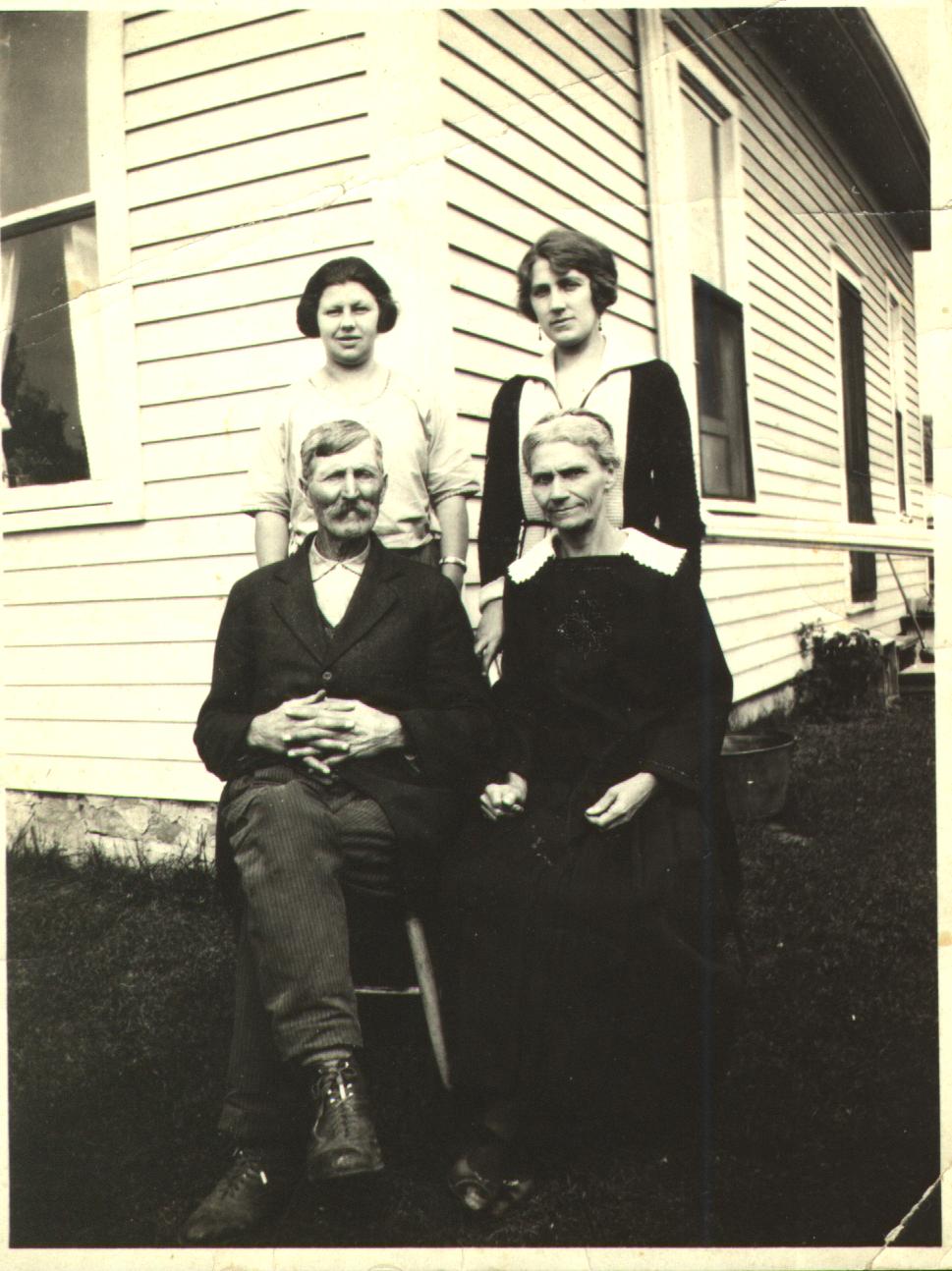 Ryan Allen with wife Virginia Belle (Colaw) and daughters